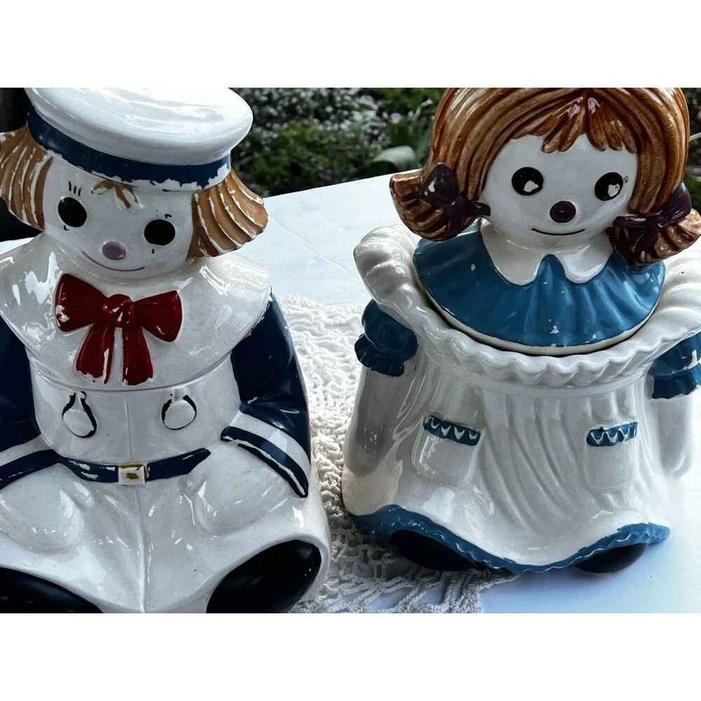 Royal adorable vintage